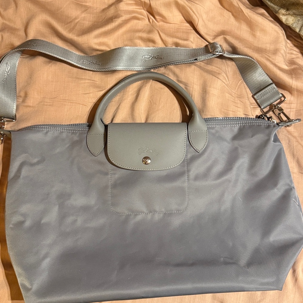 Lonchamp travel luggage tote